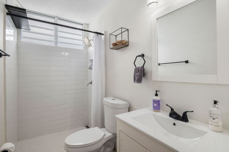 Calle A A-2 Ext Santa Maria Ceiba 00735 PR