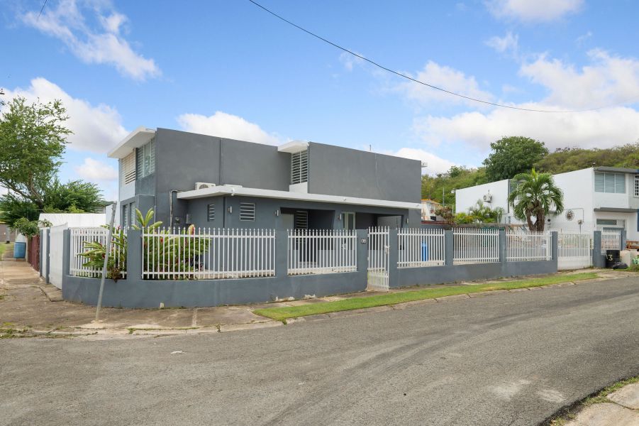 Calle A A-2 Ext Santa Maria Ceiba 00735 PR