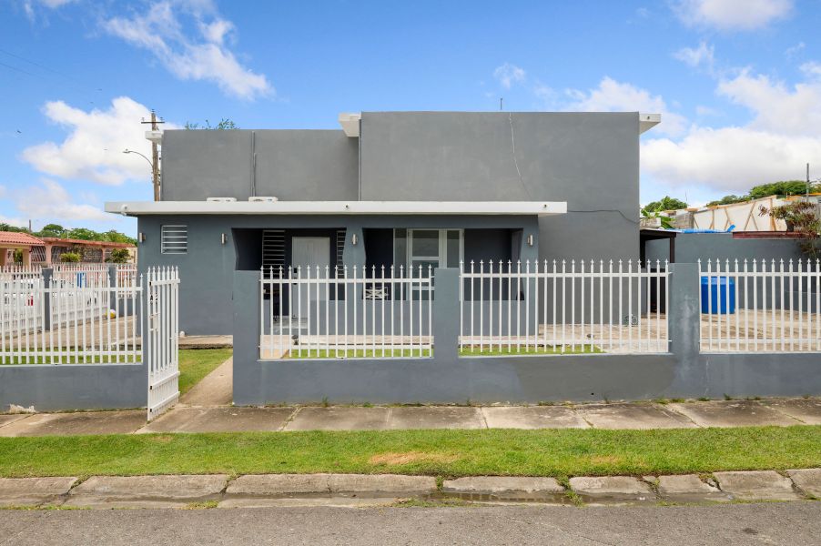 Calle A A-2 Ext Santa Maria Ceiba 00735 PR