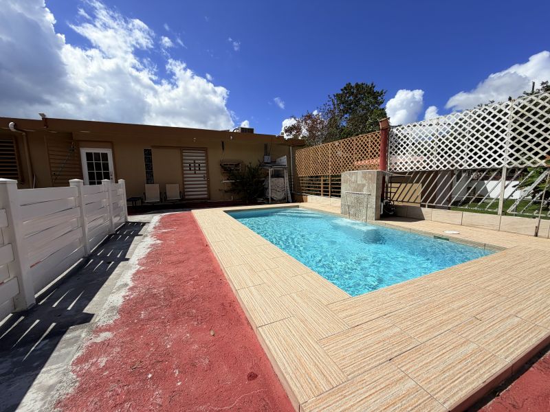 Urb Sunny Hills #d56 Calle 1a Bayamon 00956 PR