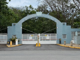 Cond Los Almendros Plaza Torre 1 701 Calle Eider A San Juan 00924 PR