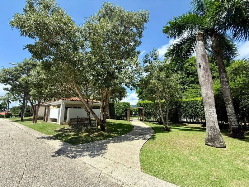 88 Calle Menta Urb Ciudad Jardin, Gurabo - 25