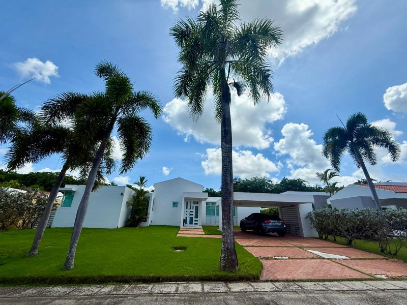 88 Calle Menta Urb Ciudad Jardin Gurabo 00778 PR