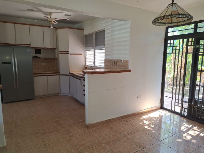 Bo Espinal Sect Hoyo Frio Carr 442 Km 1.5 Adjuntas 00602 PR