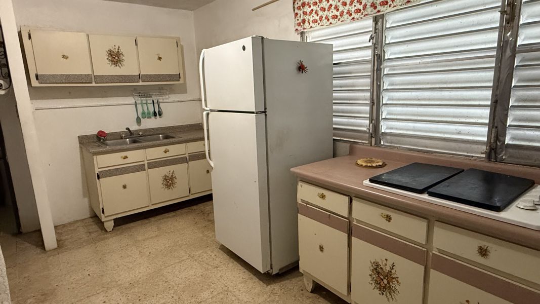 69 Comunidad Piedra Aguza Barrio Amuelas Calle 5 Juana Diaz 00795 PR