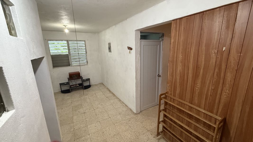 69 Comunidad Piedra Aguza Barrio Amuelas Calle 5 Juana Diaz 00795 PR