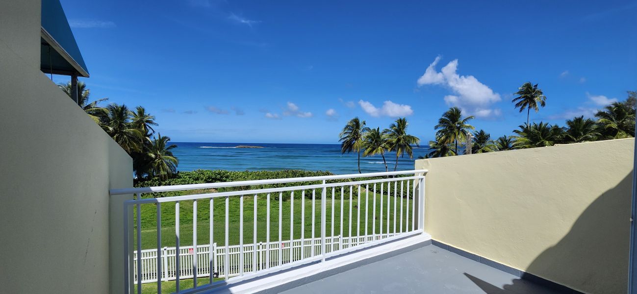 2900 Carr 686 #708 Cond Atlantic View Court Vega Baja 00693 PR