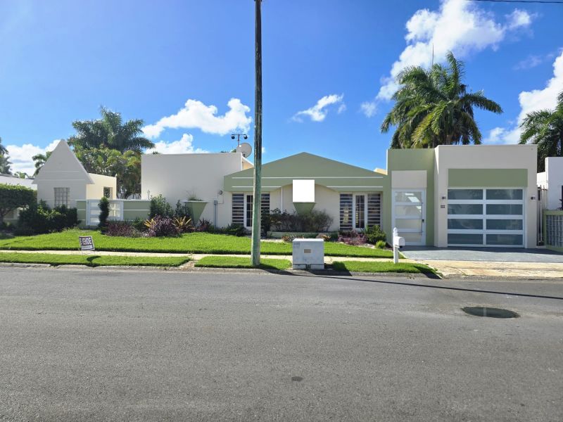 Urb Dorado Del Mar Calle Gaviota Gg3 Dorado 00646 PR