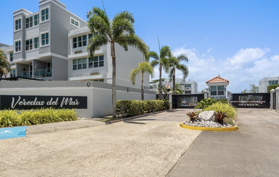 Cond Veredas Del Mar Carr 686 Apt 302, Vega Baja - 3