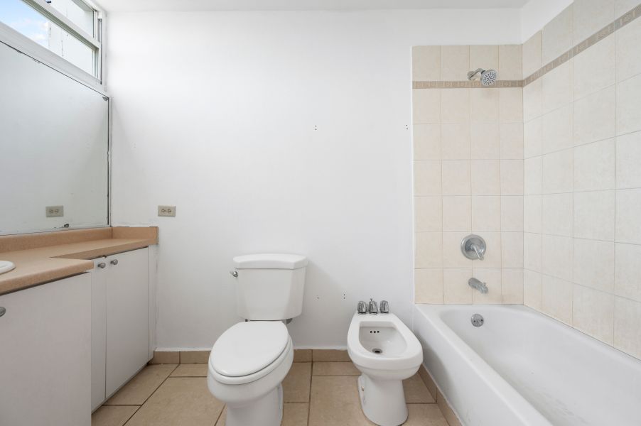 Cond Veredas Del Mar Carr 686 Apt 302, Vega Baja - 19