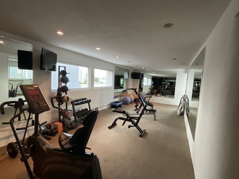 Cond Art At San Patricio Calle Parkside #5 Guaynabo 00968 PR