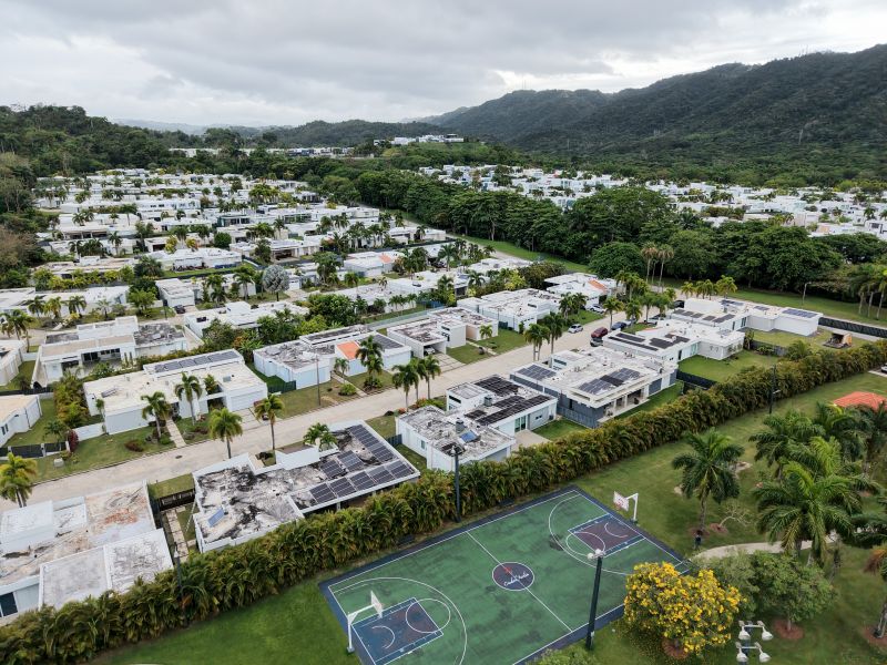 Mansiones De Ciudad Jardin 323 Avila Calle Lanzaro, Caguas - 37