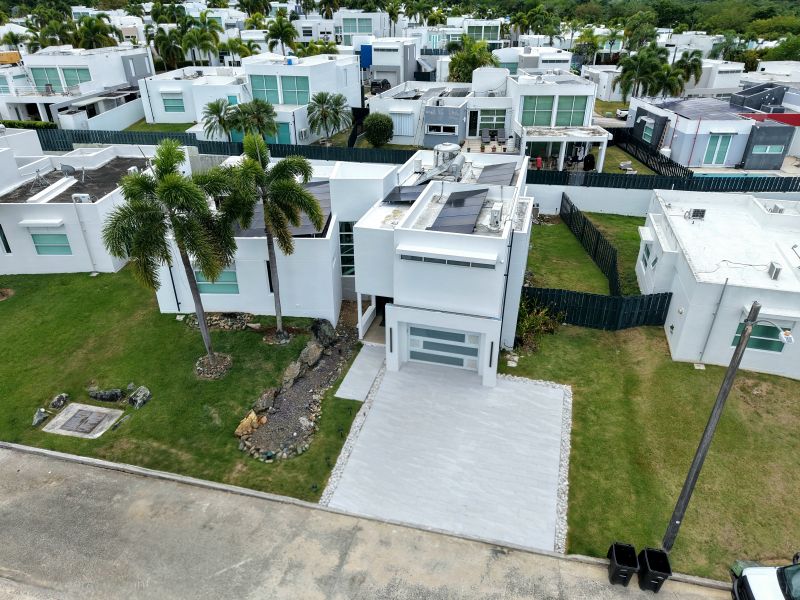 Mansiones De Ciudad Jardin 323 Avila Calle Lanzaro, Caguas - 2