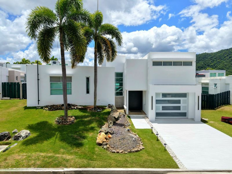 Mansiones De Ciudad Jardin 323 Avila Calle Lanzaro, Caguas - 1