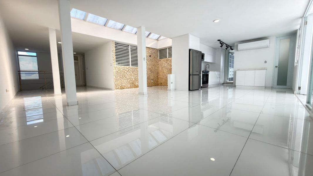 Urb Terranova Calle Pascua J-7 Guaynabo 00969 PR