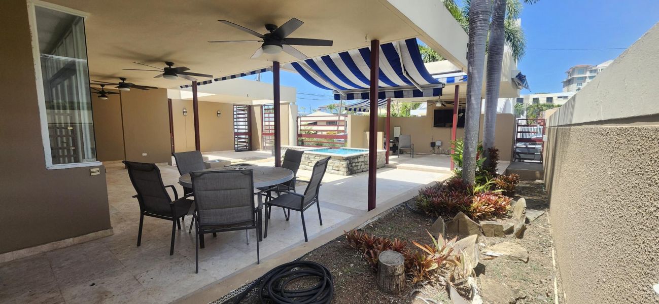 Urb. Caparra Hills Calle Yagrumo G 7, Guaynabo - 17