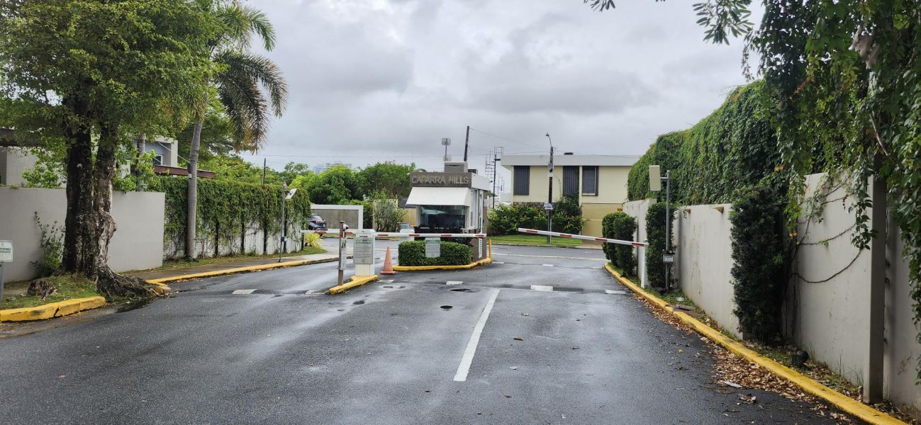 Urb. Caparra Hills Calle Yagrumo G 7, Guaynabo - 30