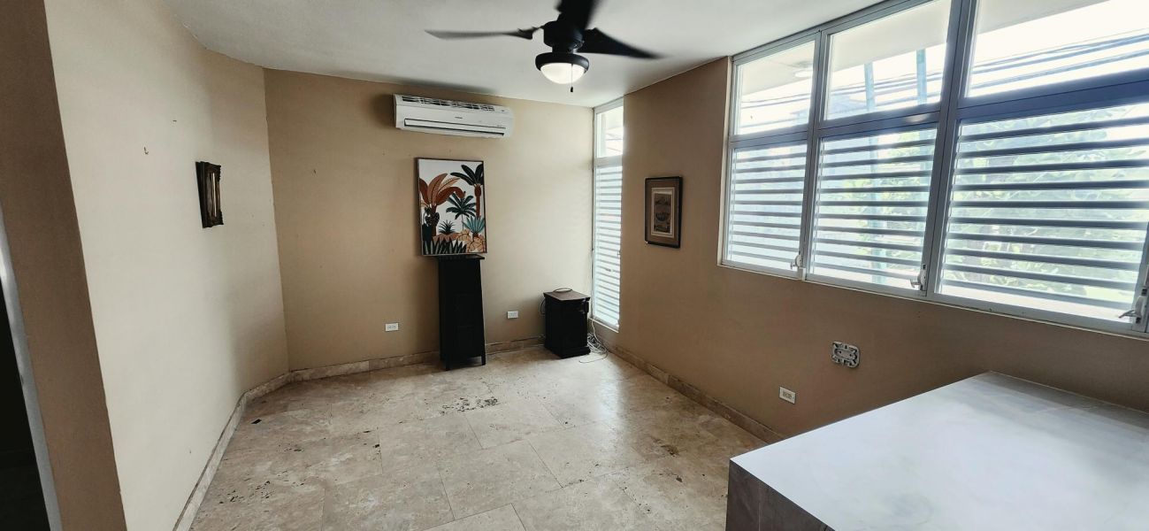 Urb. Caparra Hills Calle Yagrumo G 7, Guaynabo - 21