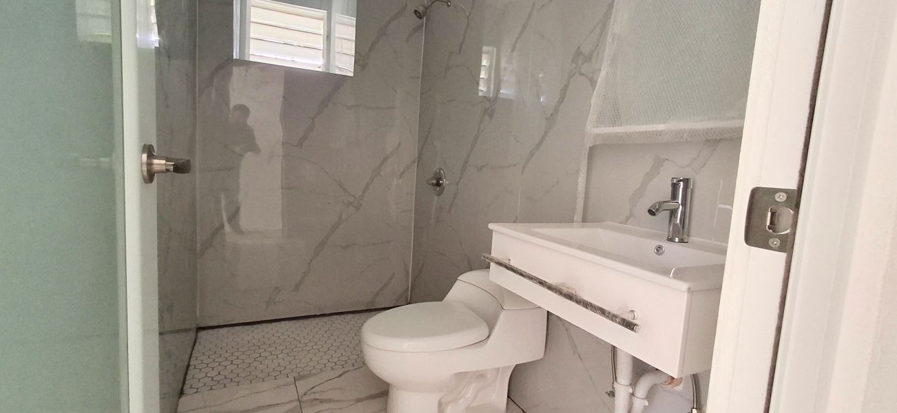 266 Calle 8 Com Villa Colombo Vega Baja 00693 PR
