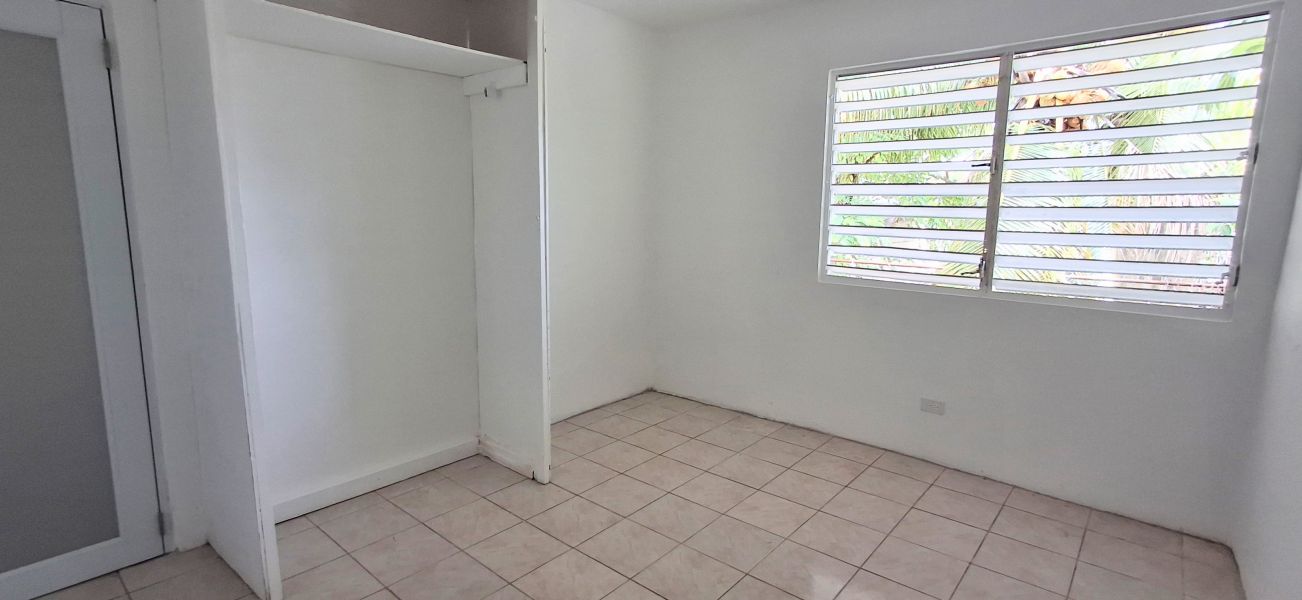 266 Calle 8 Com Villa Colombo Vega Baja 00693 PR