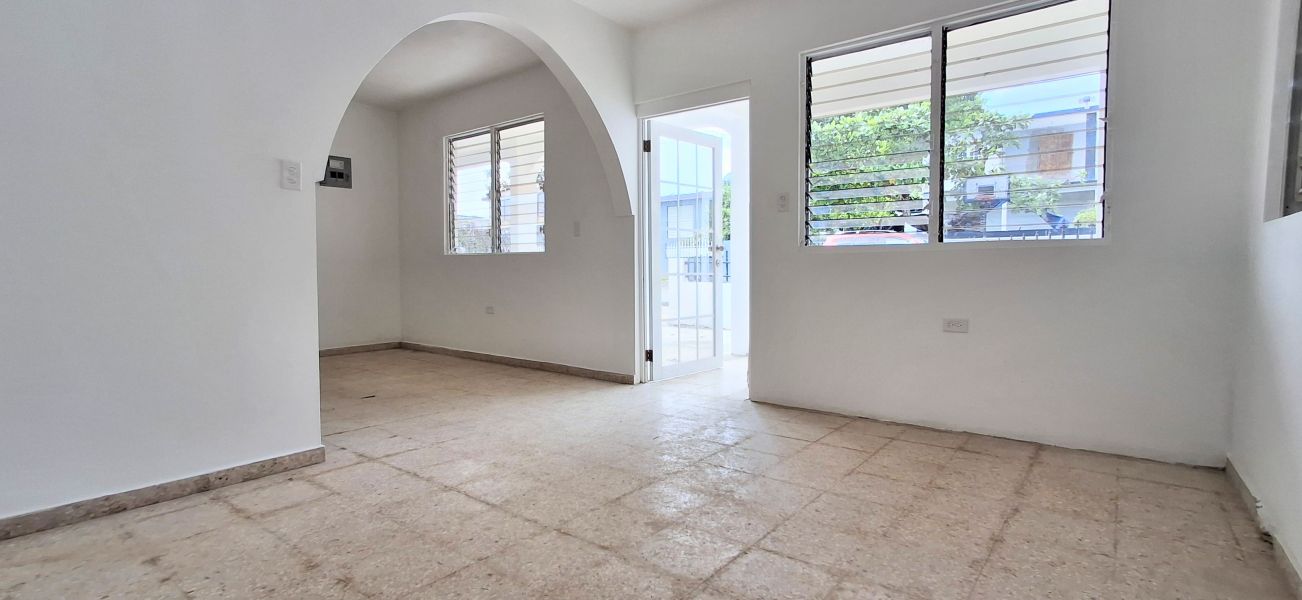 266 Calle 8 Com Villa Colombo Vega Baja 00693 PR