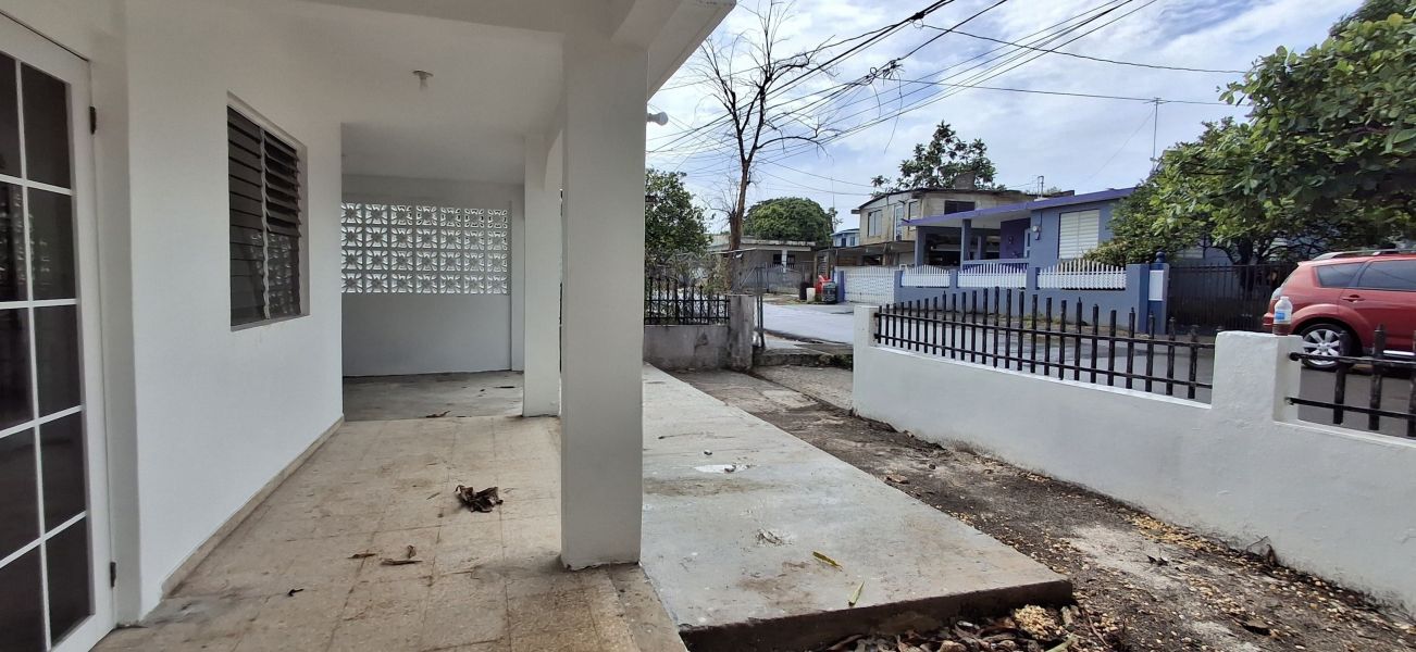 266 Calle 8 Com Villa Colombo Vega Baja 00693 PR