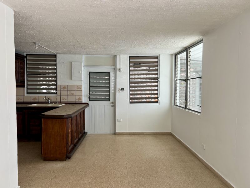 Calle 27 Pedro Muñiz Rivera Urb Luchetti Manati 00674 PR