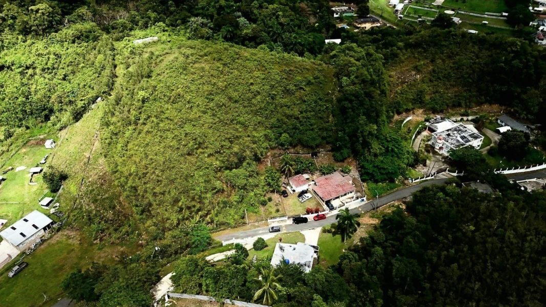 Carr 643 Int Km 1.53 Bo Rio Arriba Saliente Solar Manati 00674 PR