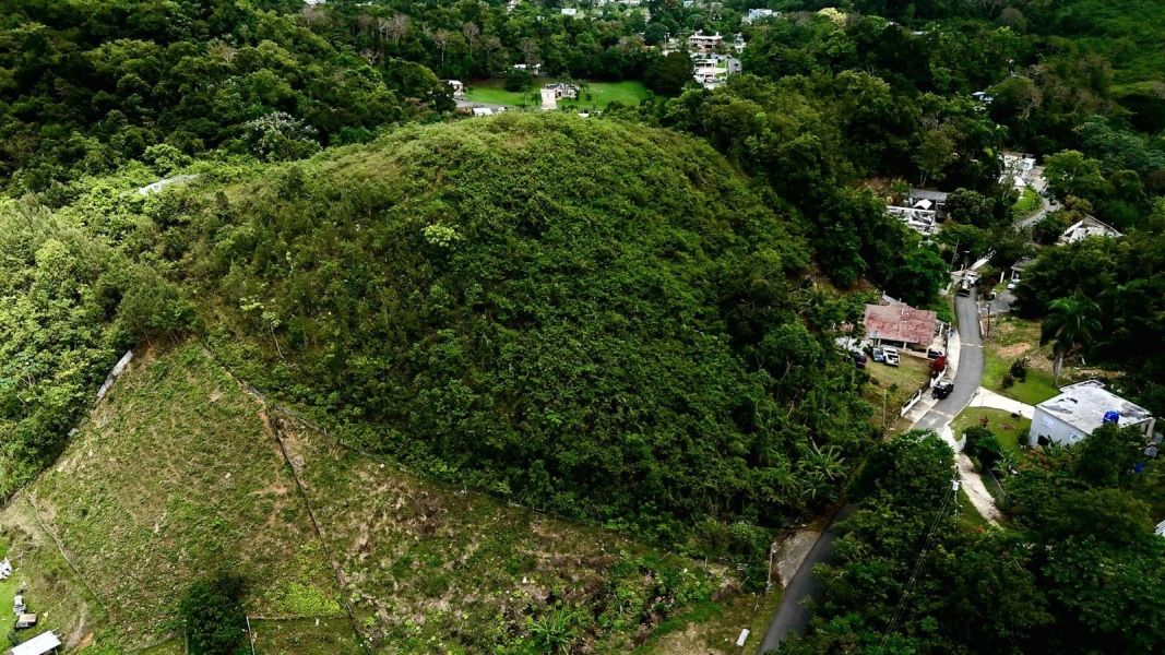 Carr 643 Int Km 1.53 Bo Rio Arriba Saliente Solar Manati 00674 PR