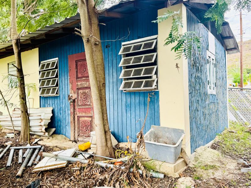 Urb Las Aguilas Calle 8 Solar Remanente A Coamo 00769 PR