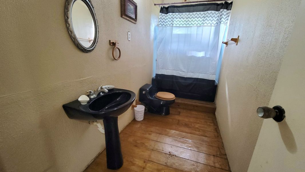 Ruta 2 Carr 474 Km. 3.7 Galateo Bajo Isabela 00662 PR