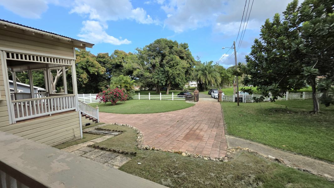 Ruta 2 Carr 474 Km. 3.7 Galateo Bajo Isabela 00662 PR