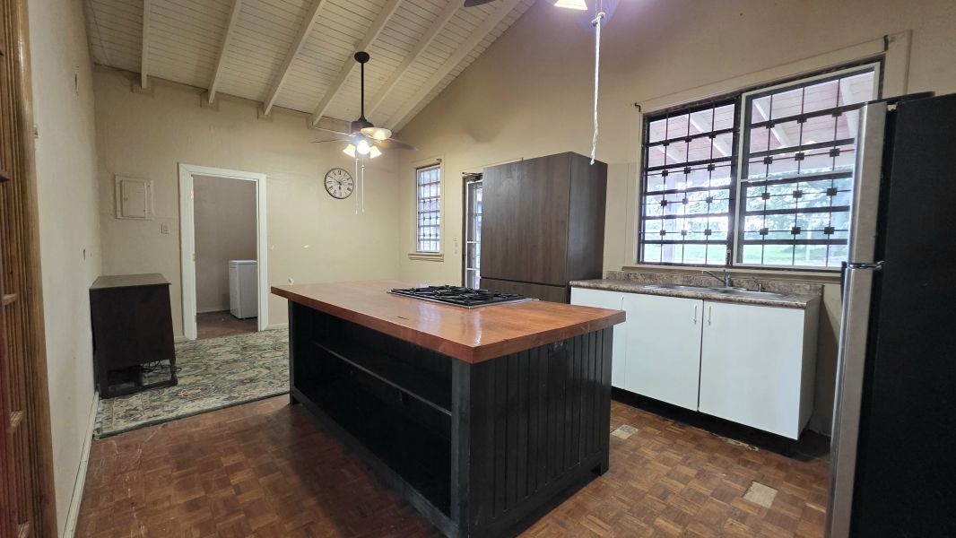 Ruta 2 Carr 474 Km. 3.7 Galateo Bajo Isabela 00662 PR