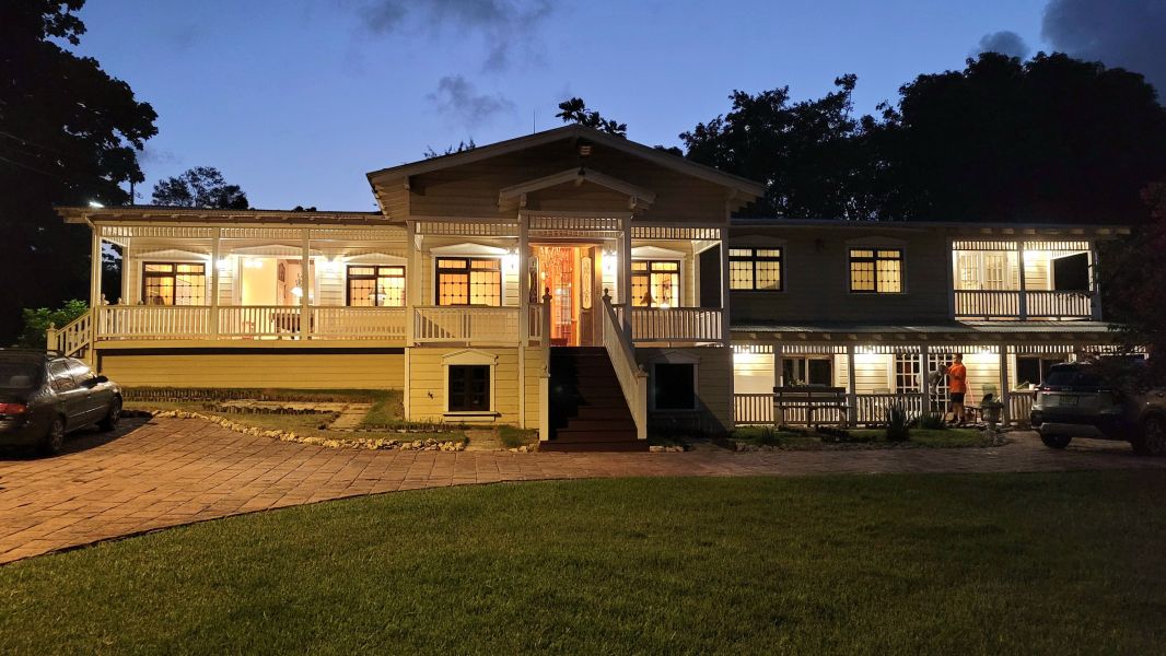 Ruta 2 Carr 474 Km. 3.7 Galateo Bajo Isabela 00662 PR