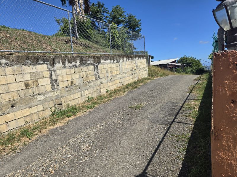 Carr 365 Km 2.8 Calle Euripides Bo Molina Sabana Grande 00637 PR