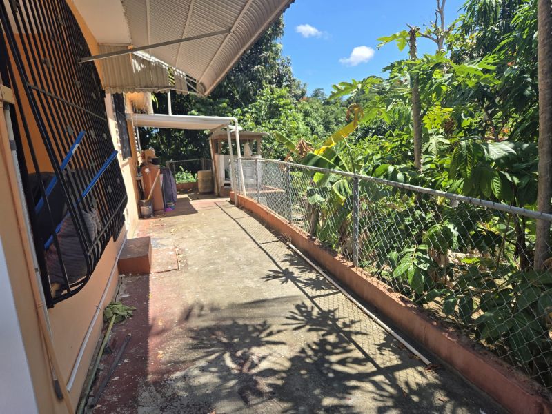 Carr 365 Km 2.8 Calle Euripides Bo Molina Sabana Grande 00637 PR