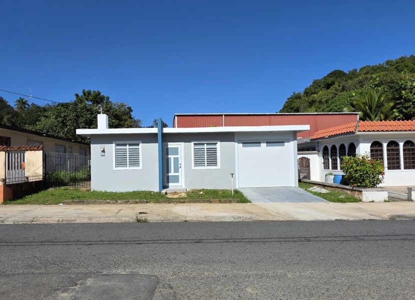 Urb Las Colinas #227 Vega Alta 00692 PR