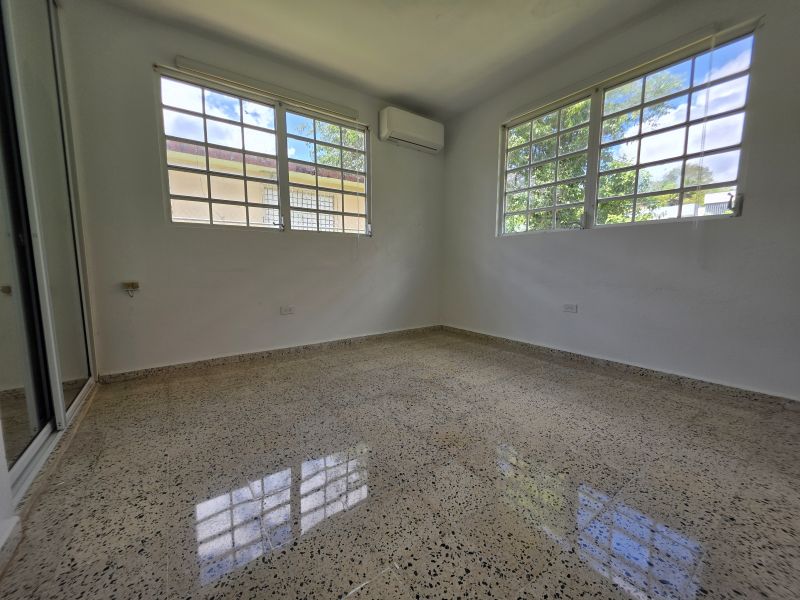 Urb Las Colinas #227 Vega Alta 00692 PR