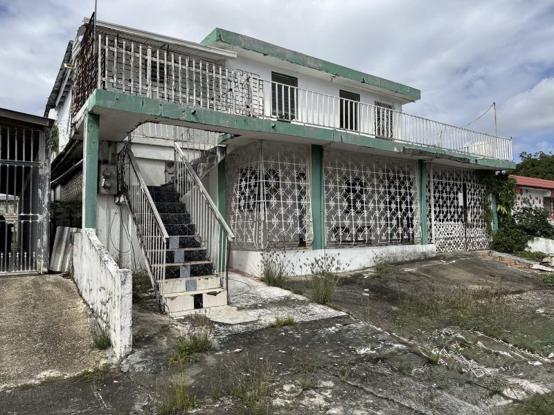 Santa Juanita Ac 28 Calle 45 Bayamon 00956 PR