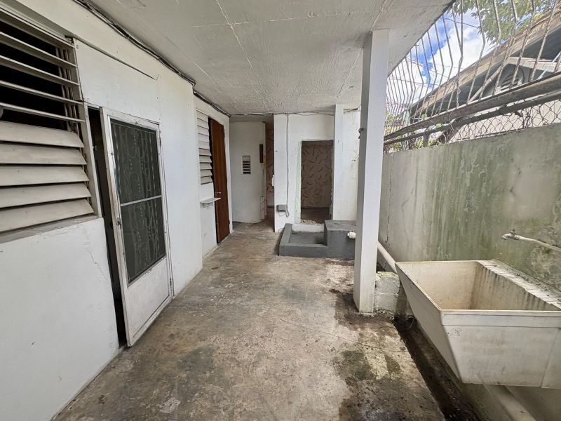 Santa Juanita Ac 28 Calle 45 Bayamon 00956 PR