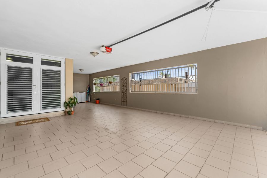 Urb Santa Paula Calle Las Colinas #94, Guaynabo - 3