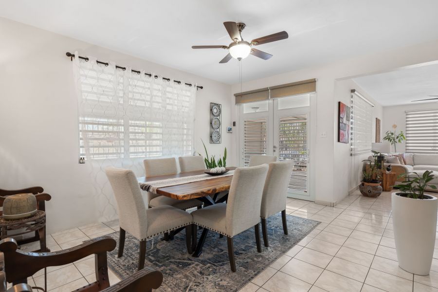 Urb Santa Paula Calle Las Colinas #94, Guaynabo - 1
