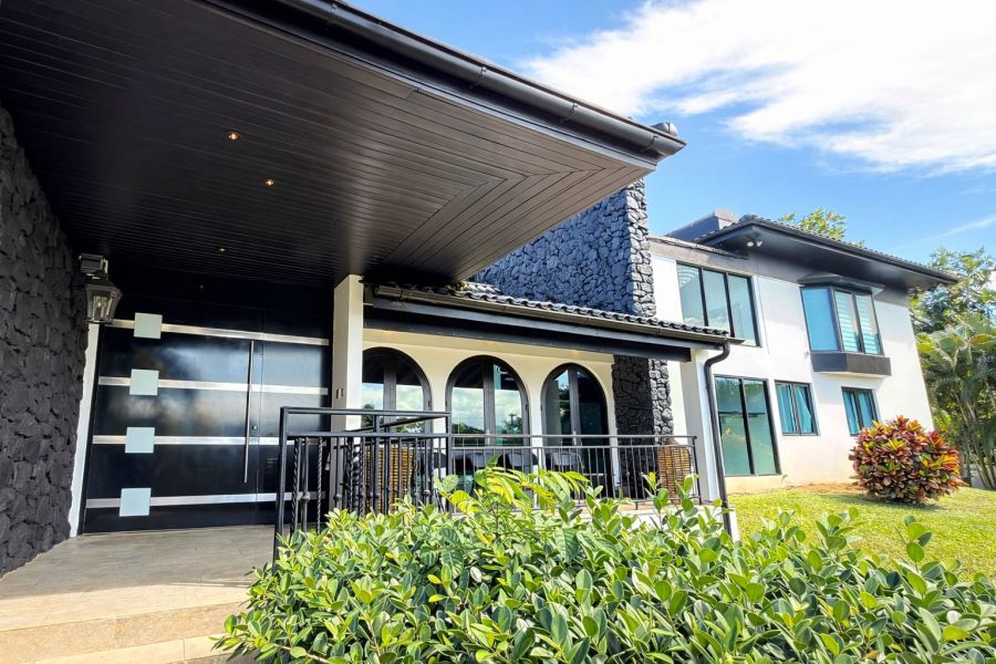 Urb Lomas Del Sol 43-44 Calle E, Guaynabo - 2