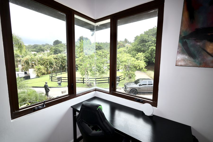Urb Lomas Del Sol 43-44 Calle E, Guaynabo - 17