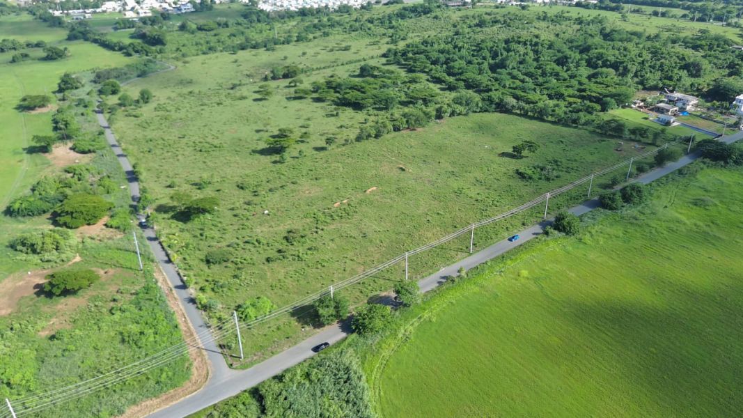 Carr 112 Km 2.2 Bo Bejucos Isabela 00662 PR