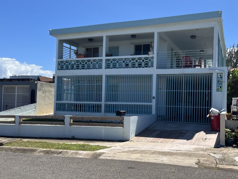 Urb Mar Azul A15 Calle 2 Hatillo 00659 PR