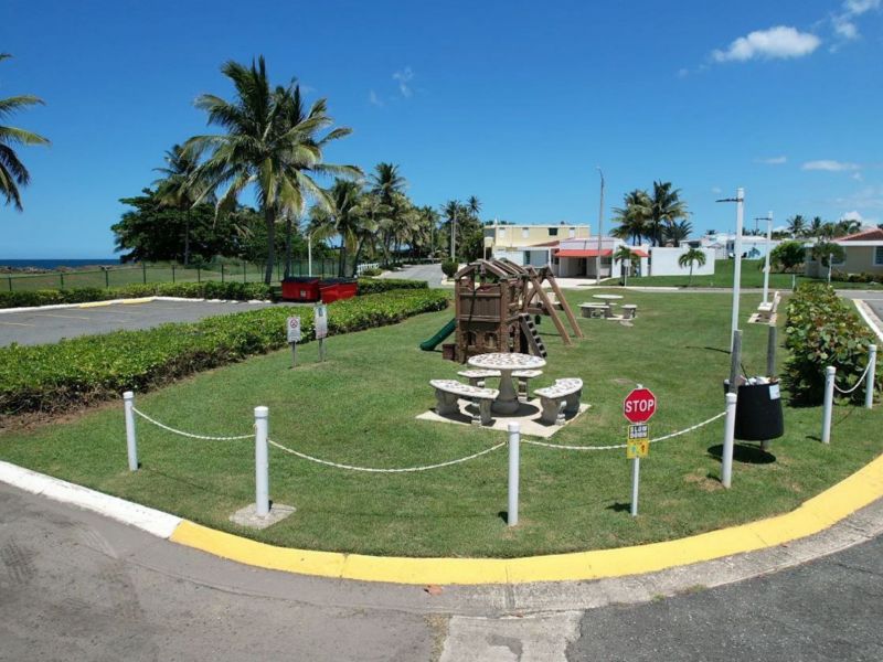 K27 Blvd Las Olas Urb Costa Norte Carr 2 Km 83.8 Hatillo 00659 PR