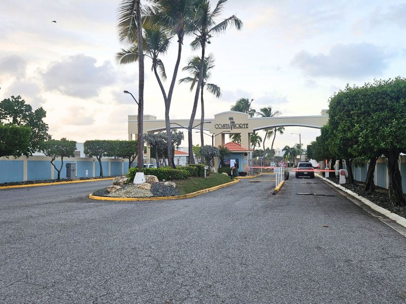 K27 Blvd Las Olas Urb Costa Norte Carr 2 Km 83.8 Hatillo 00659 PR