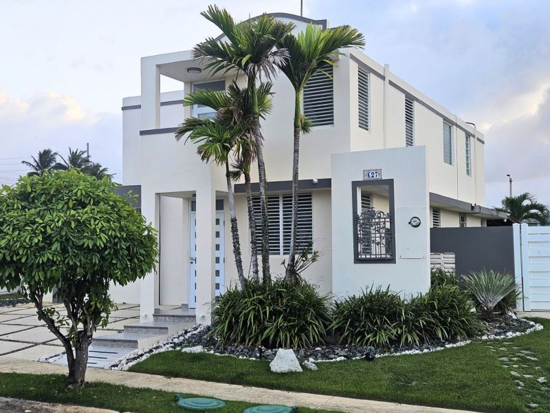 K27 Blvd Las Olas Urb Costa Norte Carr 2 Km 83.8 Hatillo 00659 PR