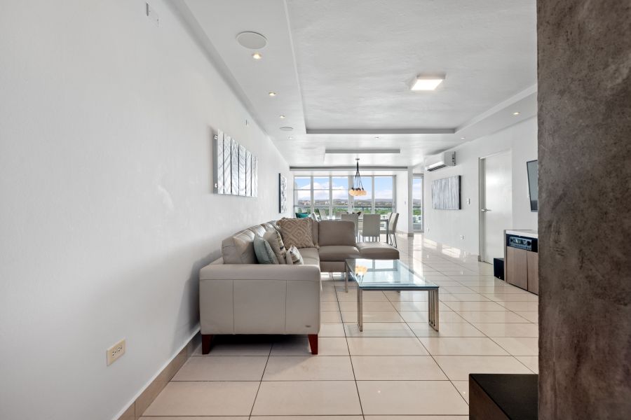 5575 Ave Isla Verde Condominio Ocean View 901 Carolina 00979 PR